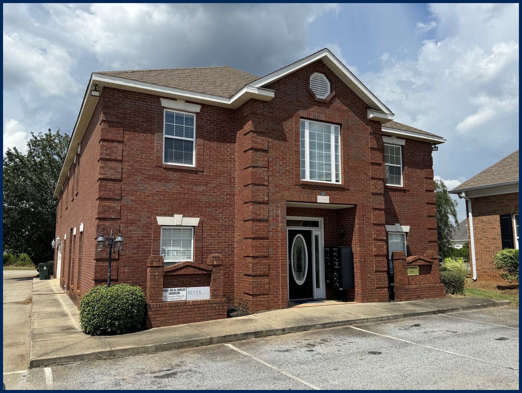 329 Margie Dr, Warner Robins, GA à louer Photo du bâtiment- Image 1 de 5
