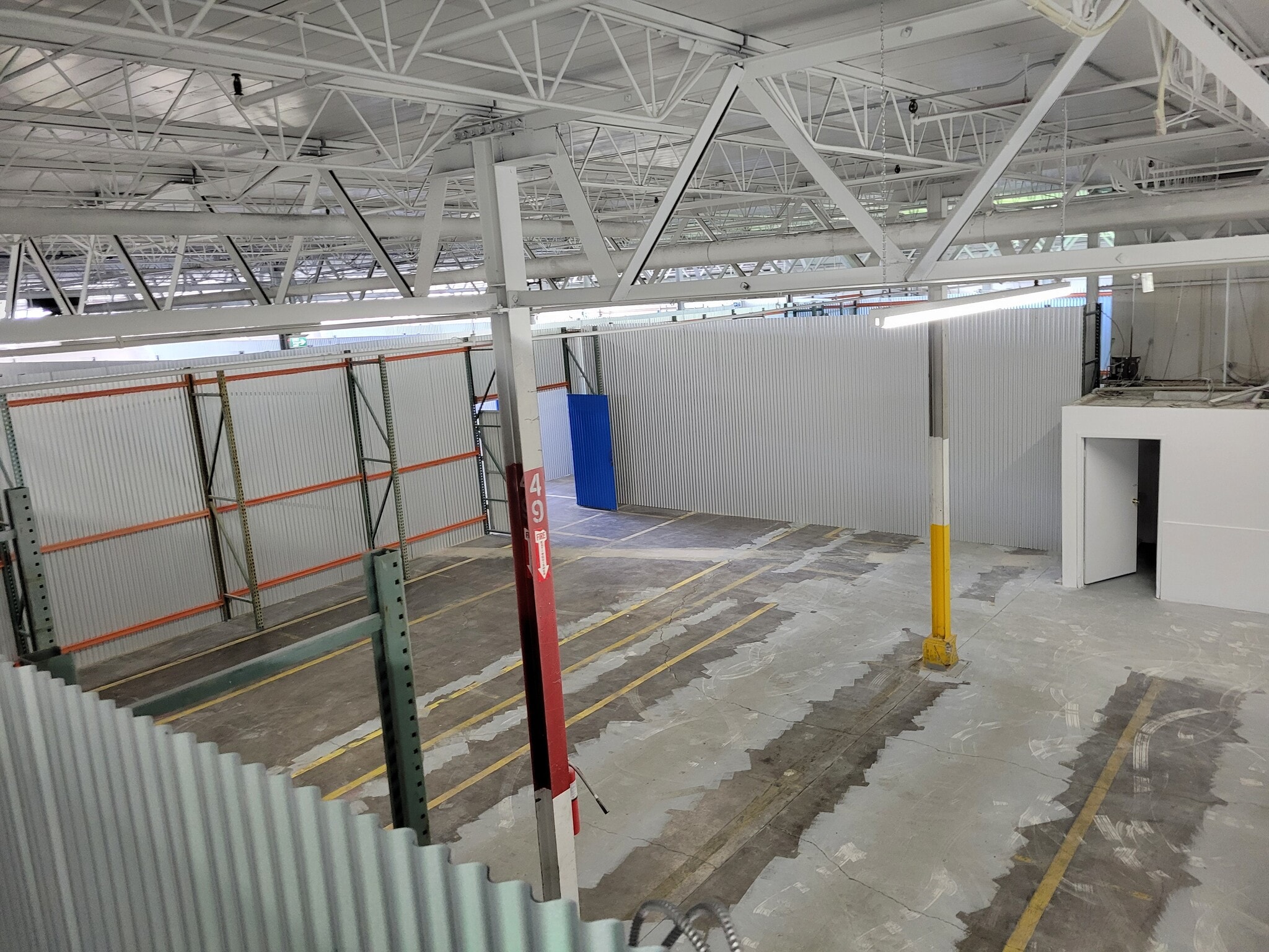 724 Caledonia Rd, Toronto, ON for lease Interior Photo- Image 1 of 6