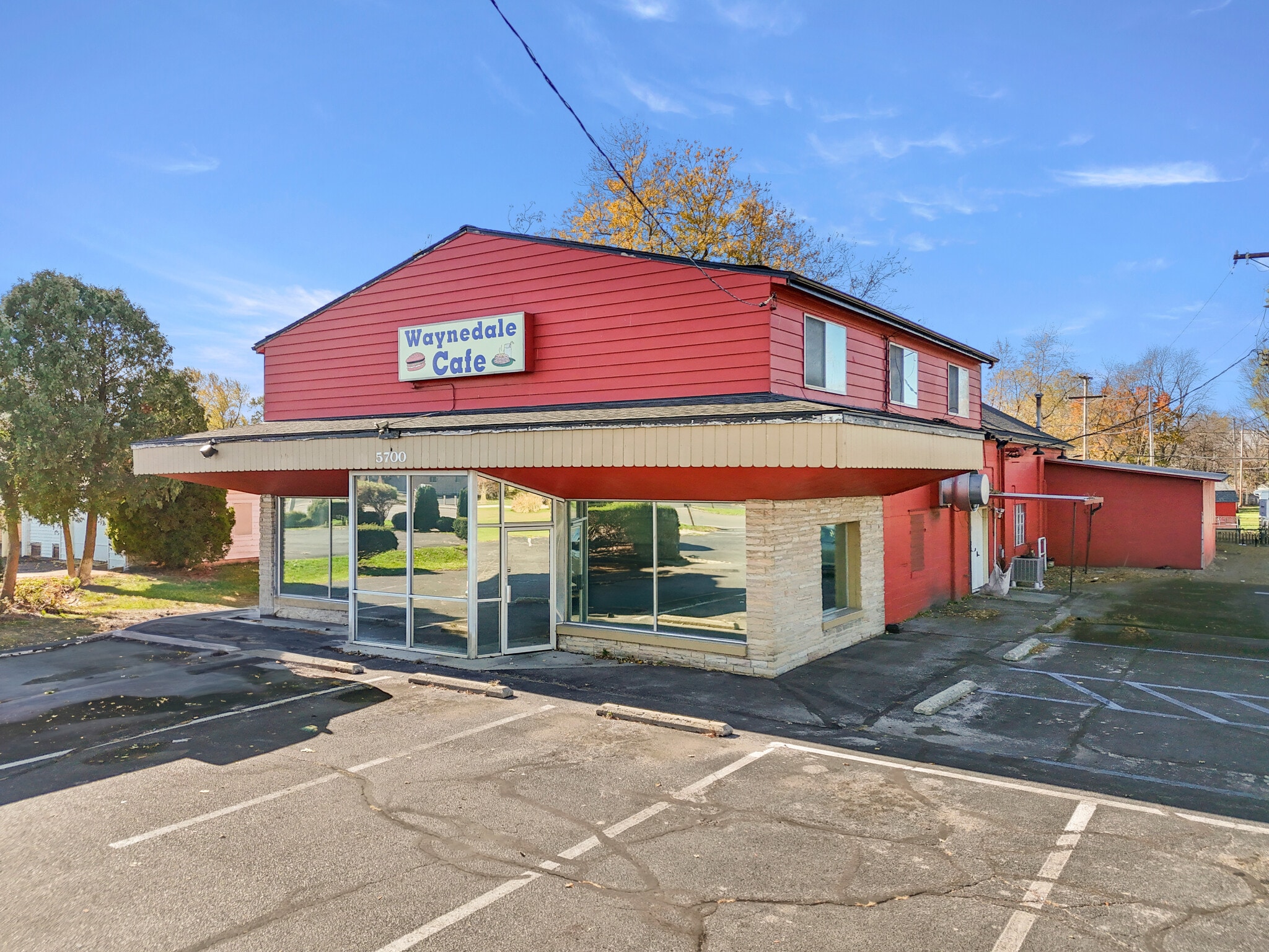 5700 Bluffton Rd, Fort Wayne, IN for sale Primary Photo- Image 1 of 12