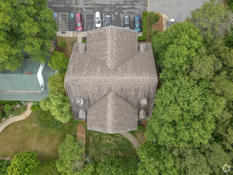 215 Gilead Rd, Huntersville, NC à vendre - Photo du bâtiment - Image 3 de 4