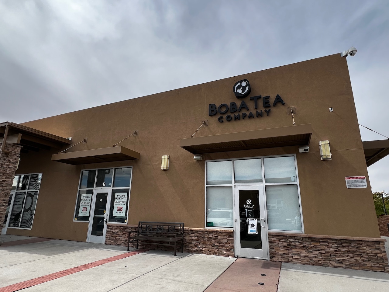 8850 Holly St NE, Albuquerque, NM à louer Photo du bâtiment- Image 1 de 4