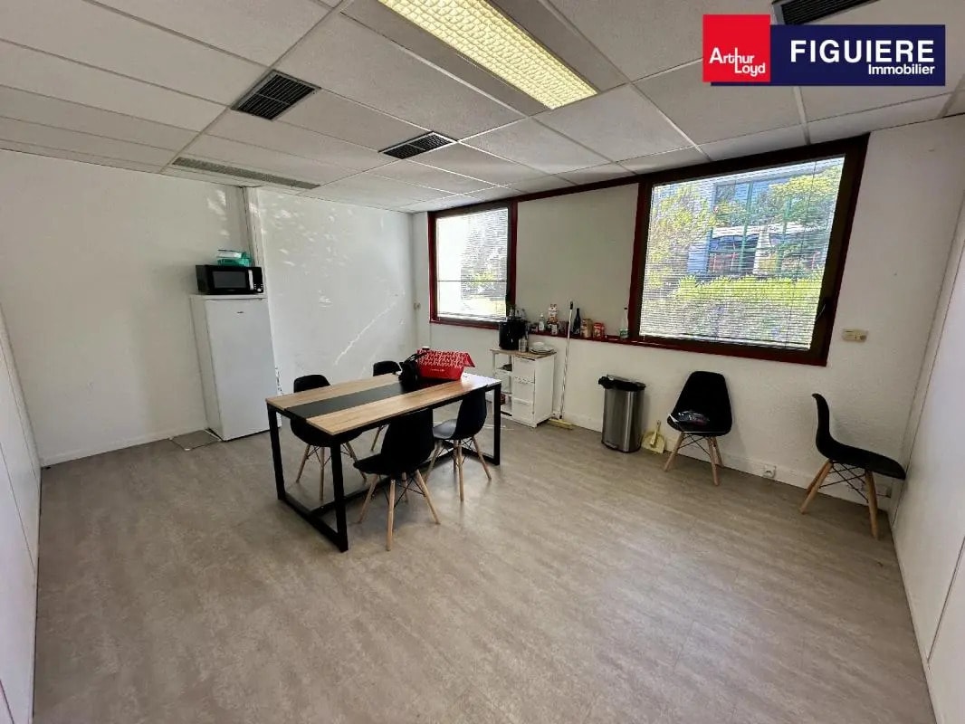 645 Rue Mayor De Montricher, Aix-en-Provence for sale Interior Photo- Image 1 of 30