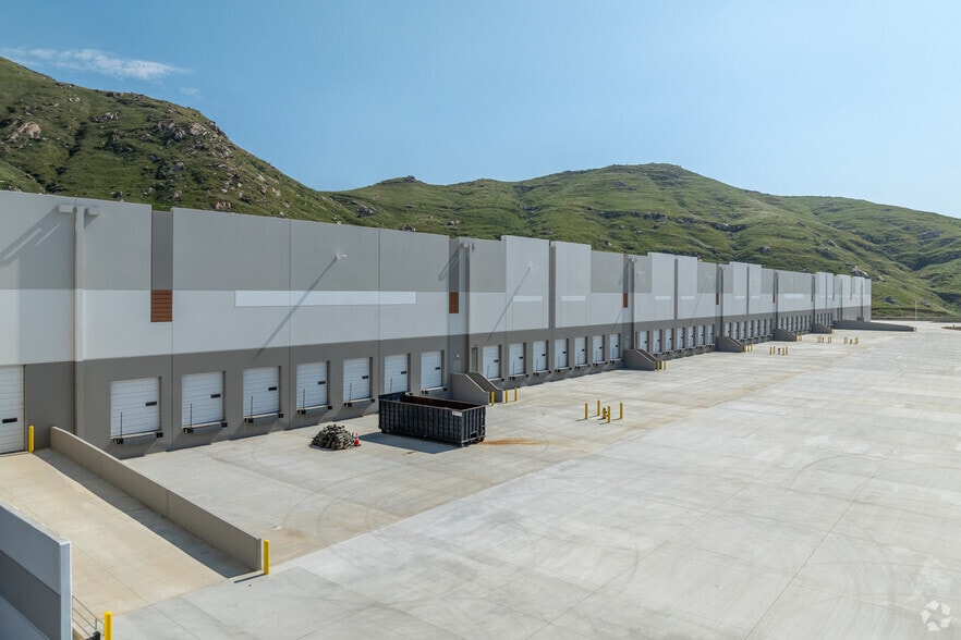 750 Marlborough Ave, Riverside, CA for sale - Building Photo - Image 2 of 7