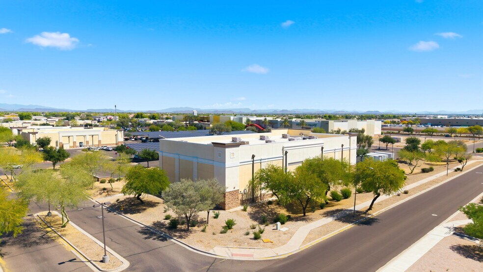 13437 N Litchfield Rd, Surprise, AZ for sale - Building Photo - Image 3 of 11