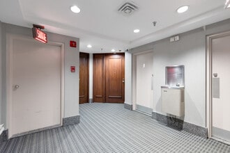 2222 Boul René-Lévesque O, Montréal, QC for lease Interior Photo- Image 1 of 15