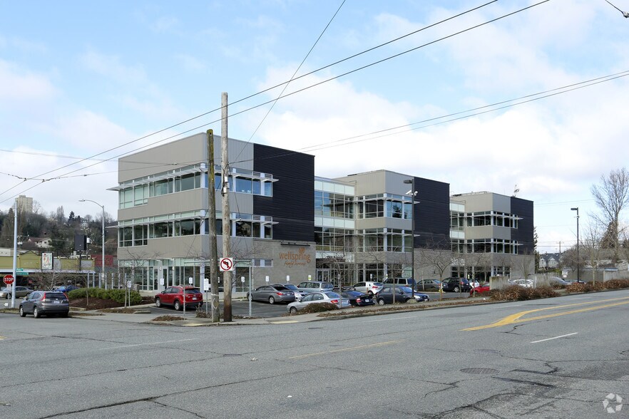 1900 Rainier Ave S, Seattle, WA for sale - Primary Photo - Image 1 of 3