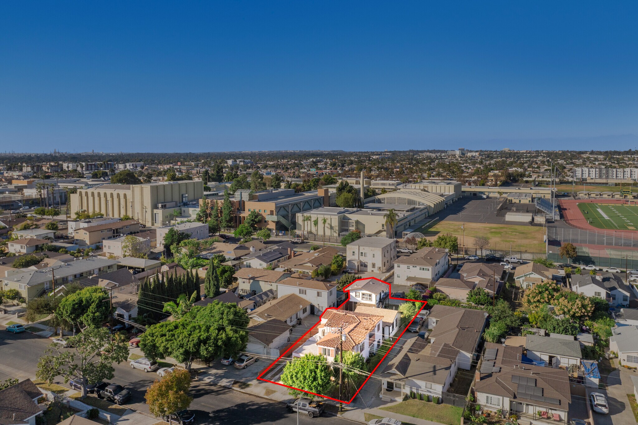 817 E New York St, Long Beach, CA for sale Primary Photo- Image 1 of 47