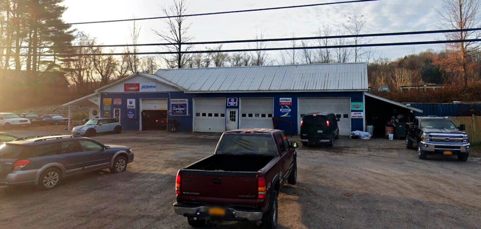 12226 NY-28, Poland, NY à vendre - Photo principale - Image 1 de 6