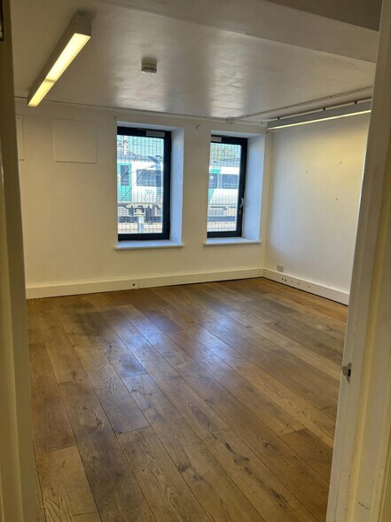 122A Gloucester Ave, Londres à vendre - Photo intérieure - Image 3 de 6