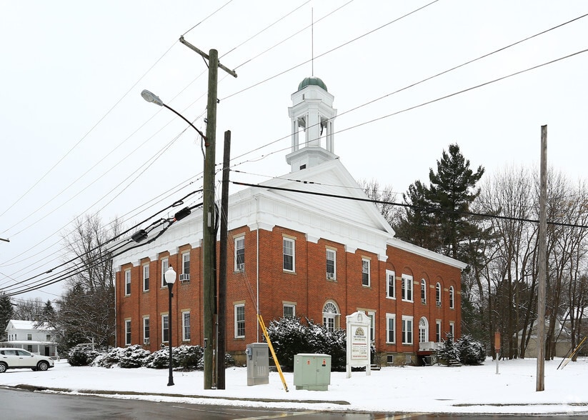 7 Court St, Canfield, OH à louer - Photo du bâtiment - Image 1 de 1