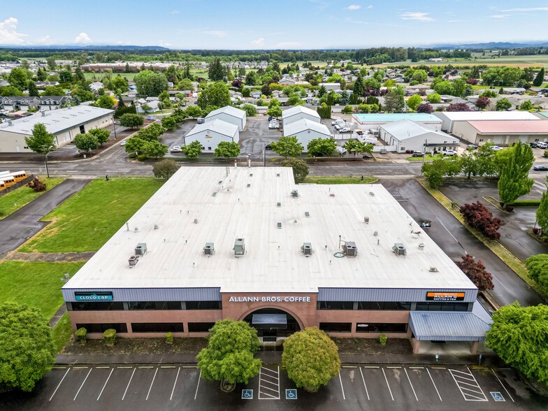 1852 Fescue St SE, Albany, OR for sale - Building Photo - Image 2 of 86