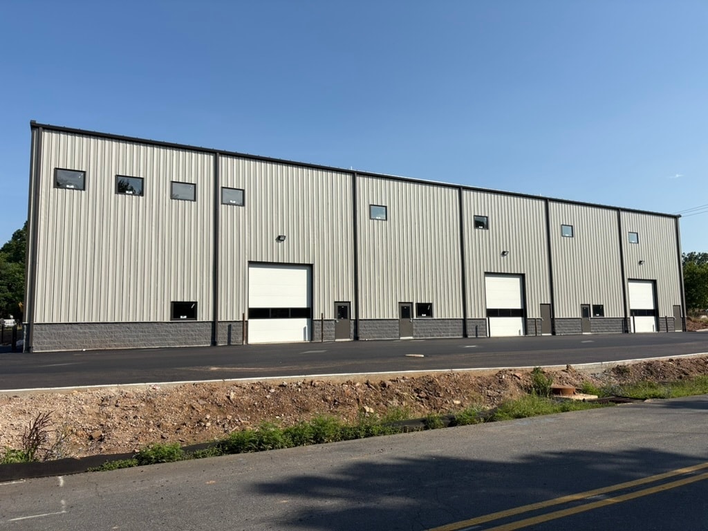 17 Industrial dr, New Britain, PA for lease Building Photo- Image 1 of 5