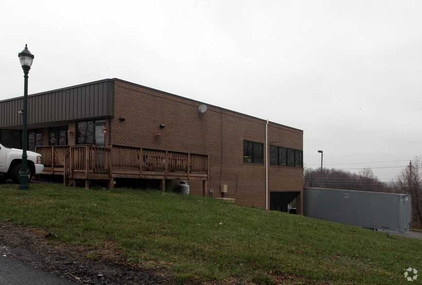 10097 Tyler Ct, Hyattstown, MD for lease - Building Photo - Image 2 of 4