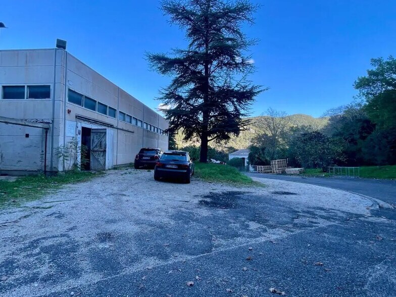 1348 Route Du Vaisseau, Gémenos for lease - Primary Photo - Image 1 of 13