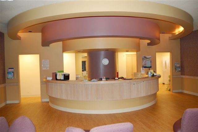 225 Abraham Flexner Way, Louisville, KY à vendre Photo intérieure- Image 1 de 9