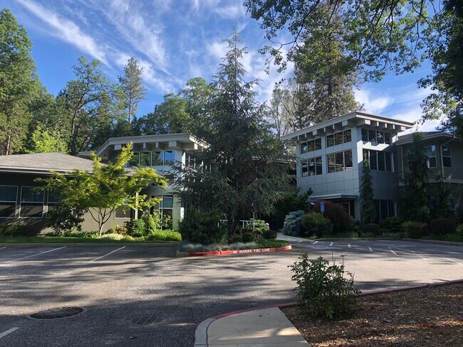 Plus de détails pour 420 Sierra College Dr, Grass Valley, CA - Bureau, Industriel à louer