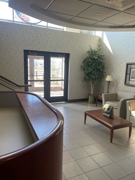 14601 Hwy 41 N, Evansville, IN for lease - Interior Photo - Image 2 of 8