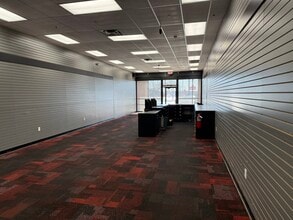 1701 W Dorothy Ln, Dayton, OH à louer Photo du bâtiment- Image 1 de 6