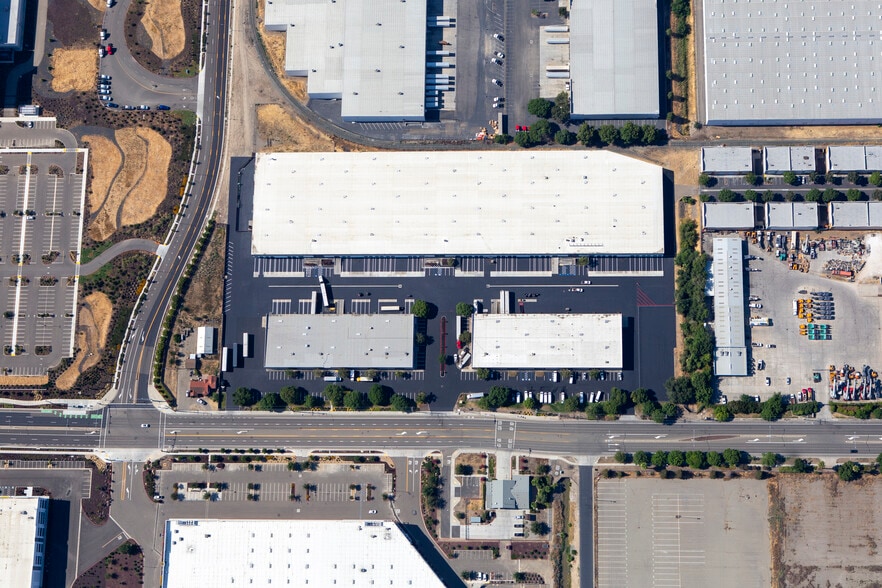 1050 E Grant Line Rd, Tracy, CA for lease - Aerial - Image 2 of 11