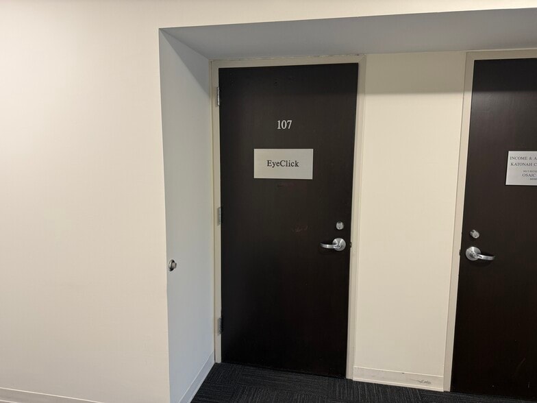 80 Business Park Dr, Armonk, NY for lease - Building Photo - Image 2 of 6