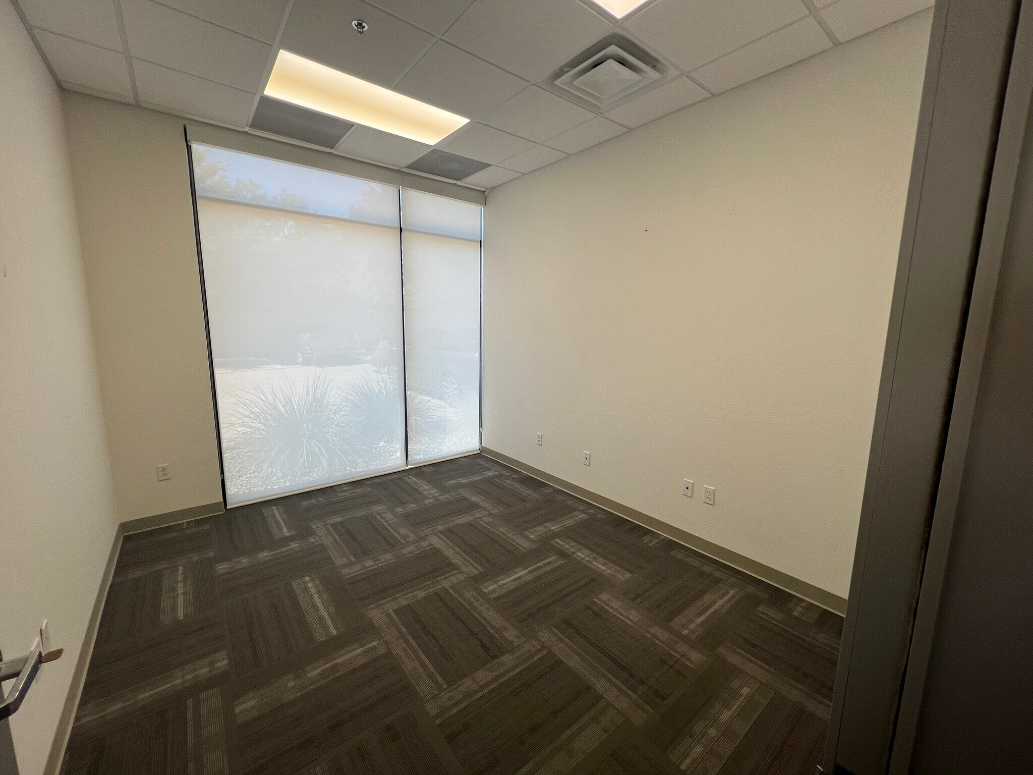 1201 Hall Johnson Rd, Colleyville, TX for lease Interior Photo- Image 1 of 2