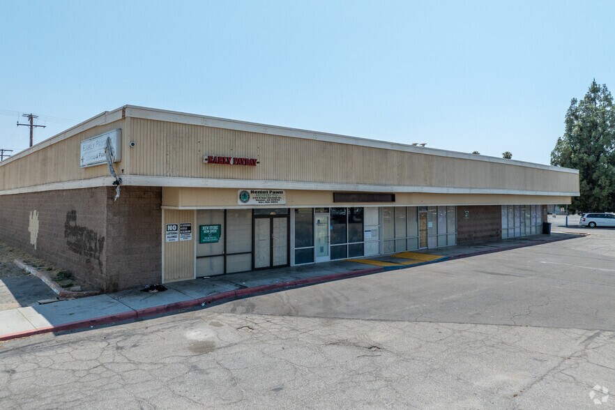 503-529 N San Jacinto Ave, Hemet, CA à vendre - Photo du bâtiment - Image 2 de 7