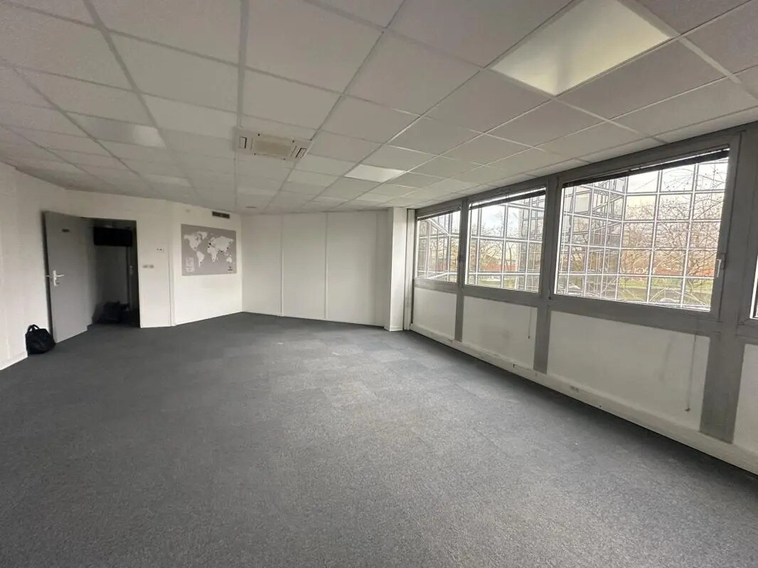 Office in Blagnac for lease Interior Photo- Image 1 of 10