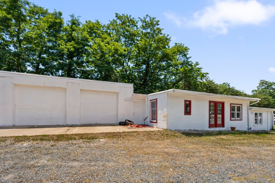 5326 Main St, Walkertown, NC à vendre - Photo du bâtiment - Image 3 de 40