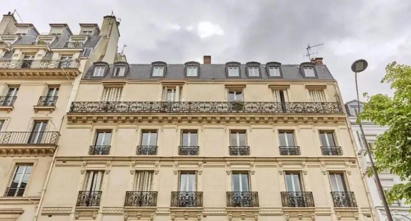 Avenue Matignon, Paris à louer - Photo du bâtiment - Image 2 de 9