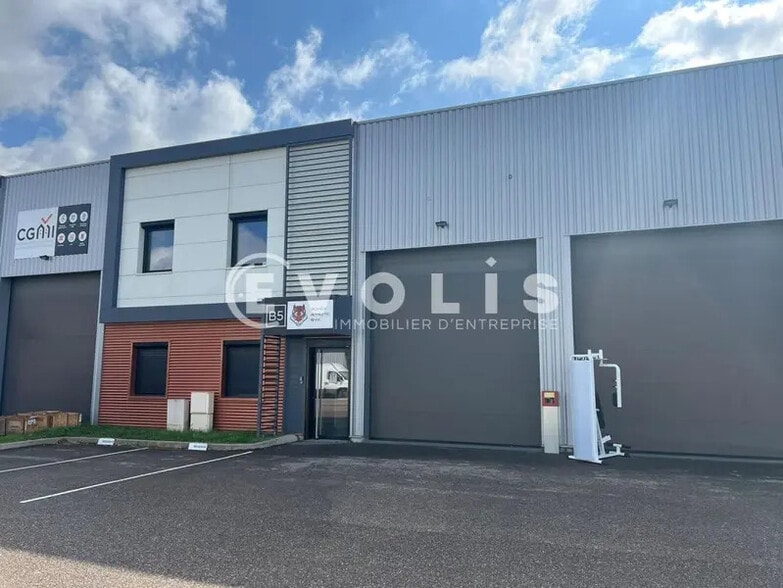 155 Route De Grenoble, Saint-Priest for lease - Building Photo - Image 3 of 13