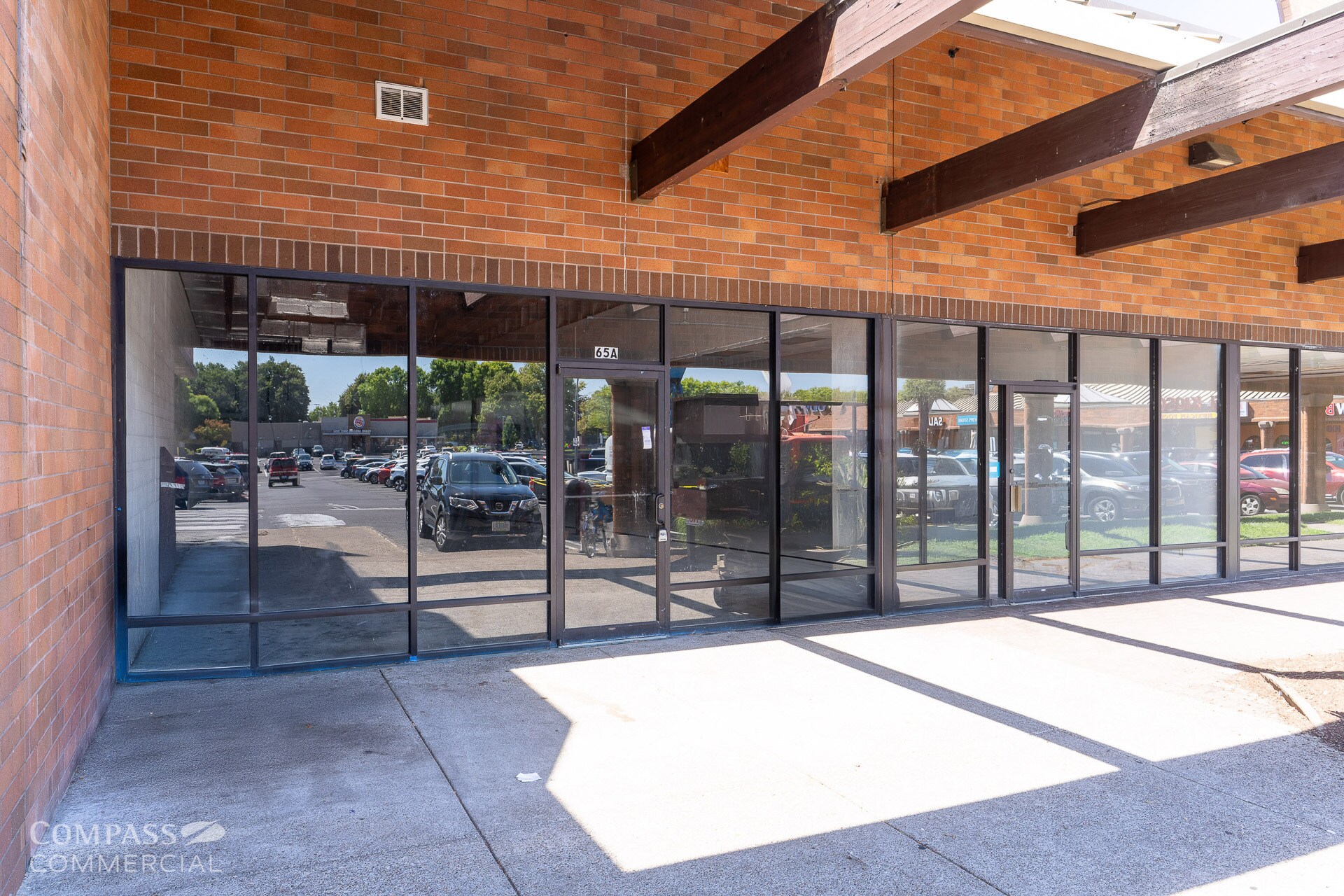 15-85 Division Ave, Eugene, OR for lease Interior Photo- Image 1 of 2