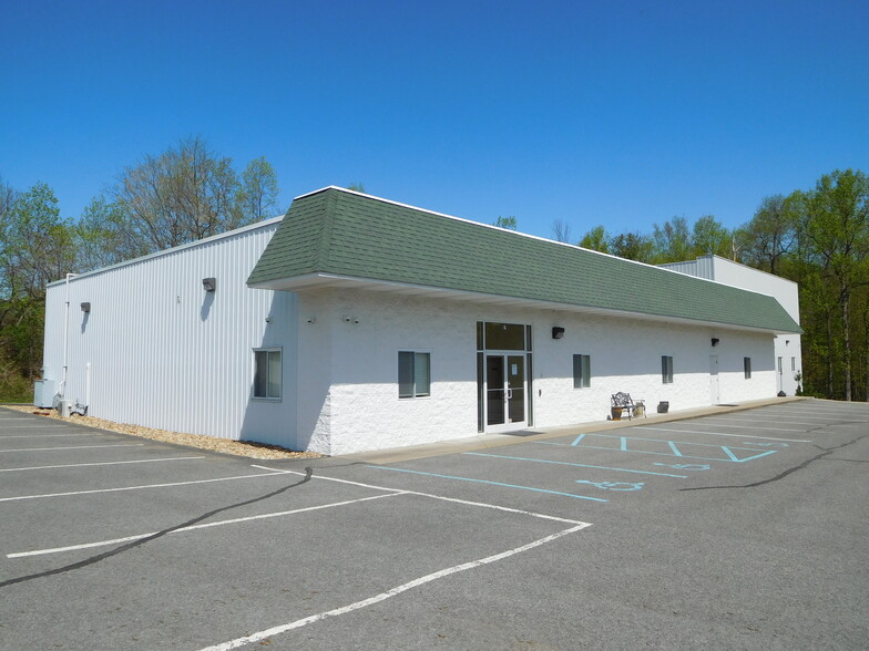 Industrial/Office - Individual Sale Opt. portfolio of 3 properties for sale on LoopNet.ca - Building Photo - Image 2 of 24