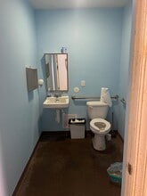 932 NE 24th Ln, Cape Coral, FL for lease Interior Photo- Image 2 of 5