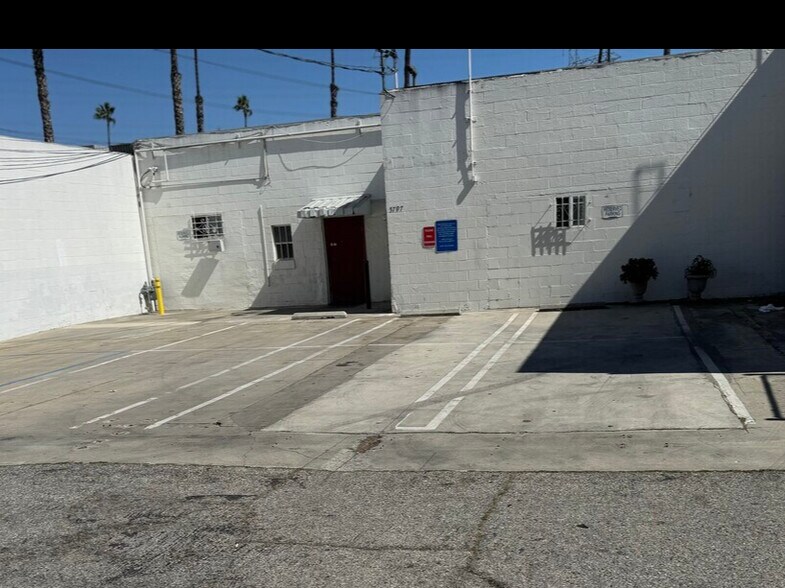 5799 Washington Blvd, Culver City, CA à louer - Photo du bâtiment - Image 2 de 3