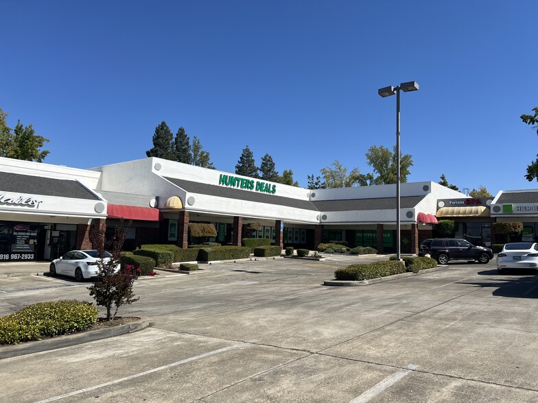 8121 Madison Ave, Fair Oaks, CA for lease - Building Photo - Image 1 of 3