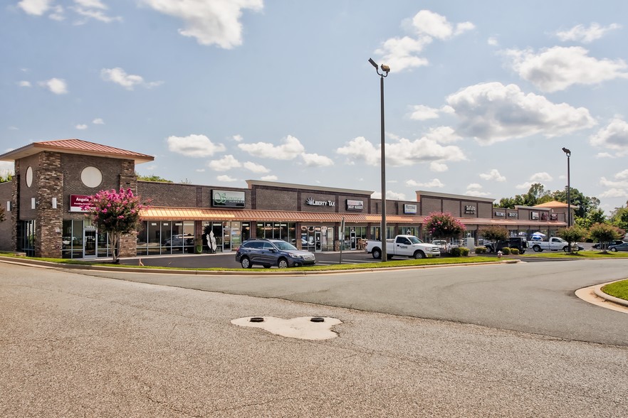 1905-1939 Nc-119 Hwy S, Mebane, NC for lease - Building Photo - Image 1 of 18