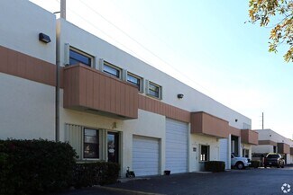 Plus de détails pour 4331 N Dixie Hwy, Boca Raton, FL - Local d'activités à louer