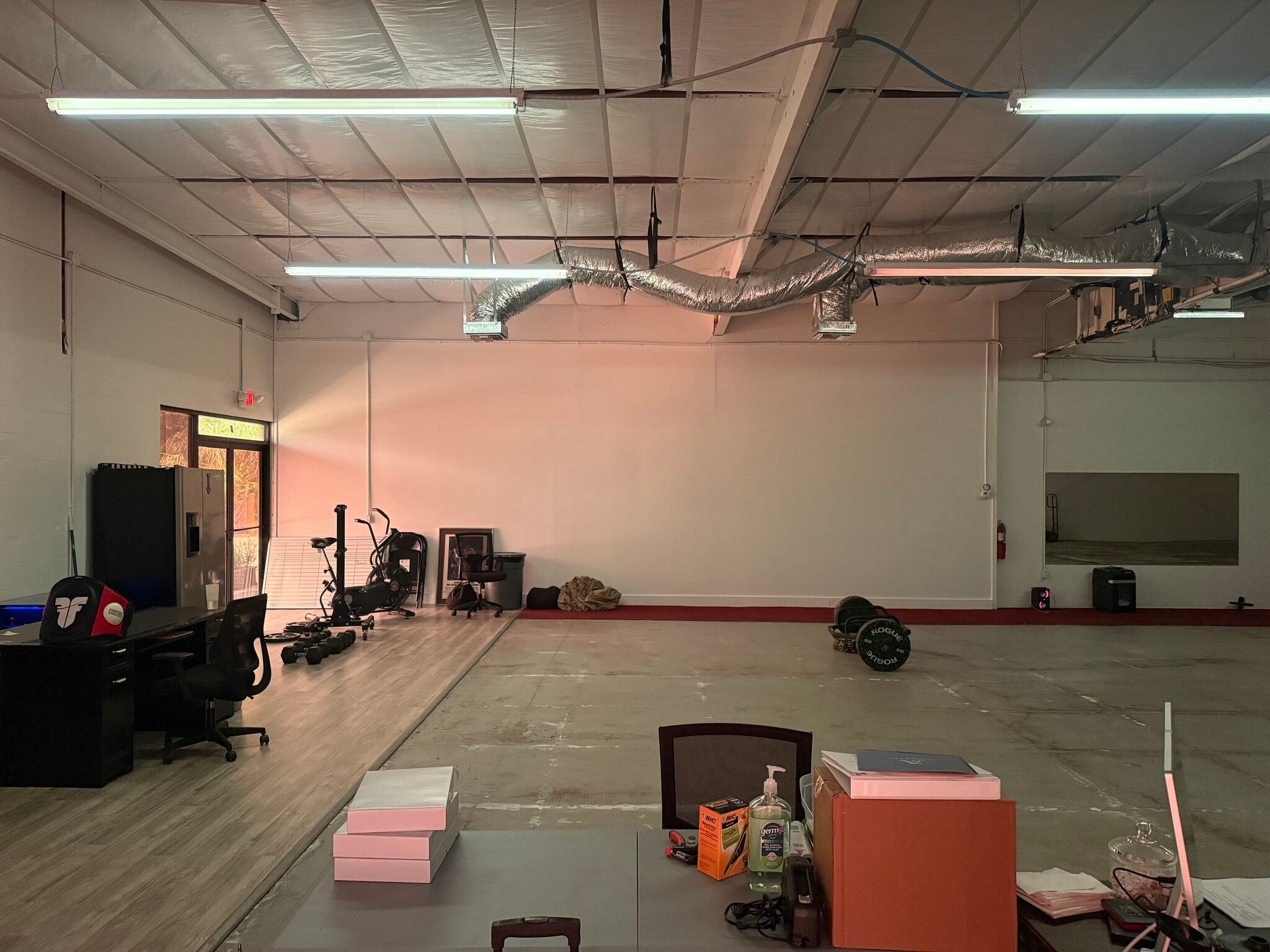 120 Commerce Blvd, Oldsmar, FL for lease Interior Photo- Image 1 of 2