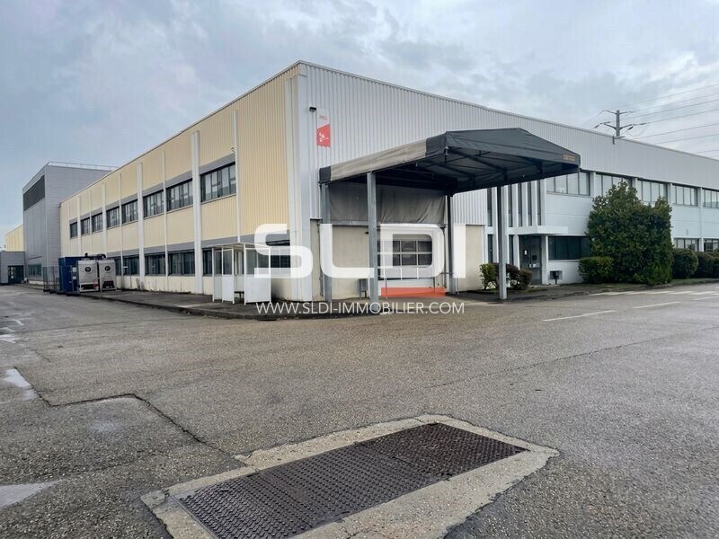 41 Boulevard Marcel Sembat, Vénissieux for lease Building Photo- Image 1 of 8