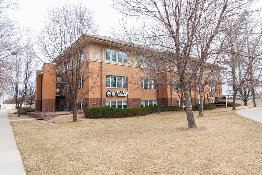 2121 Midpoint Dr, Fort Collins, CO à louer - Photo du bâtiment - Image 1 de 17