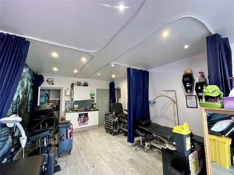 Lower Southend Rd, Wickford for lease - Building Photo - Image 3 of 6