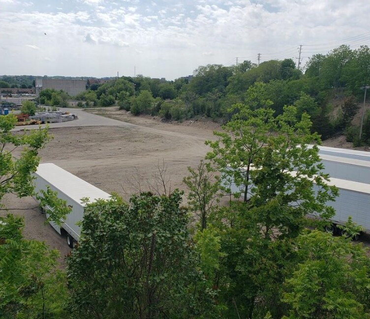 85 Jaffray St, Cambridge, ON à vendre Aérien- Image 1 de 1