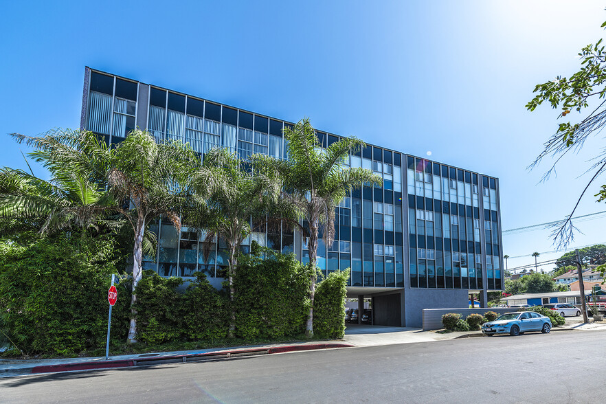 8405 Pershing Dr, Los Angeles, CA for lease - Building Photo - Image 1 of 5