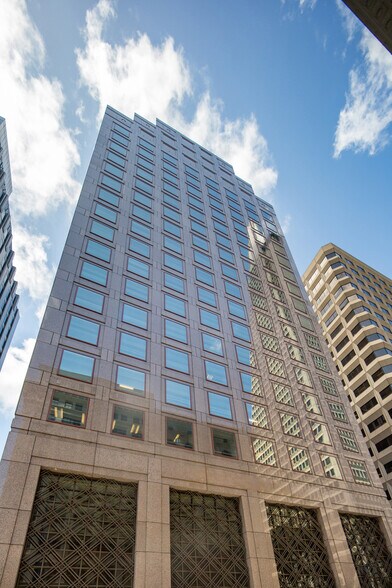 555 Montgomery St, San Francisco, CA à louer - Photo du bâtiment - Image 3 de 14