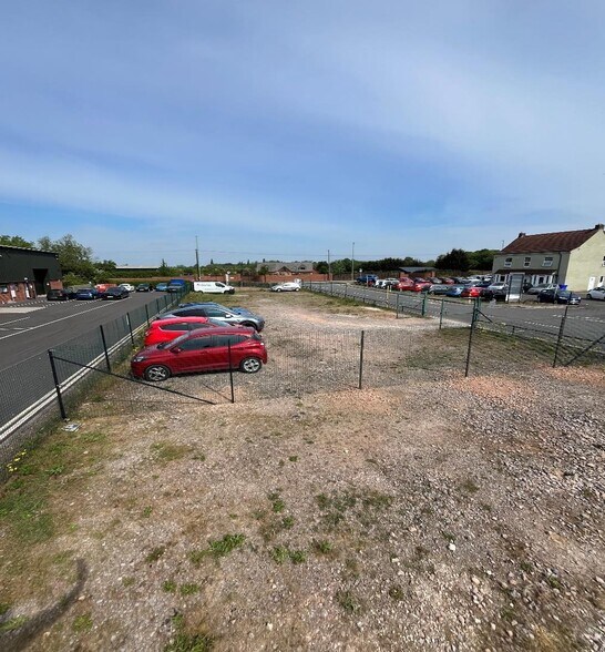 Gloucester Rd, Staverton à louer - Photo du bâtiment - Image 2 de 2