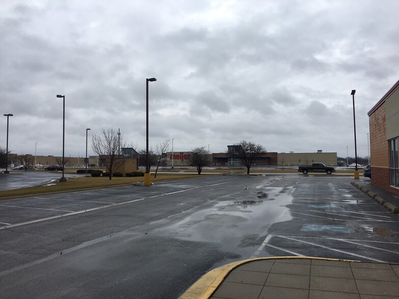 990 N Kinzie Ave, Bradley, IL for lease - Other - Image 2 of 5