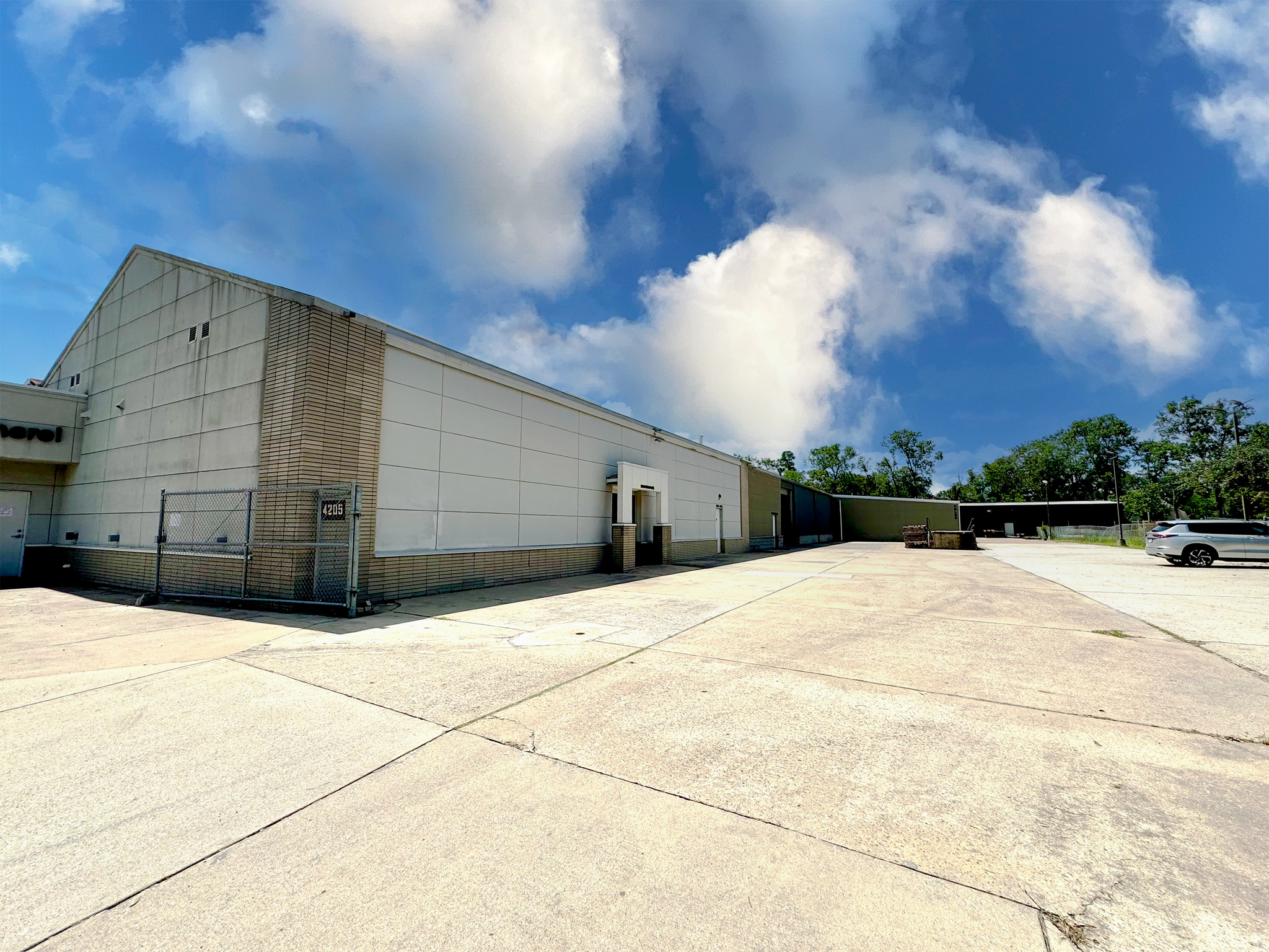 4205 Pinemont Dr, Houston, TX for lease Building Photo- Image 1 of 2