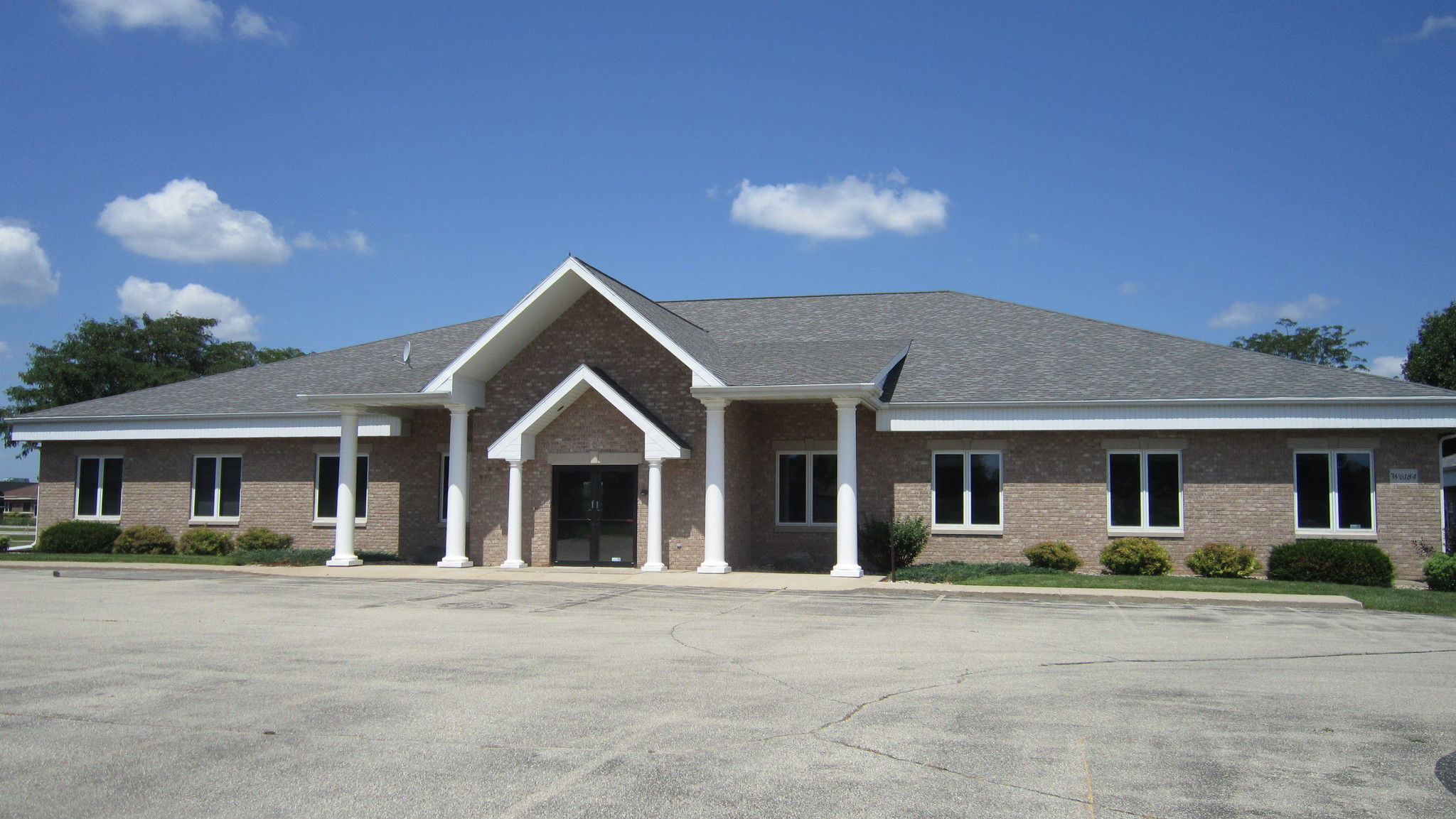 W6184 Aerotech Dr, Appleton, WI for sale Building Photo- Image 1 of 1