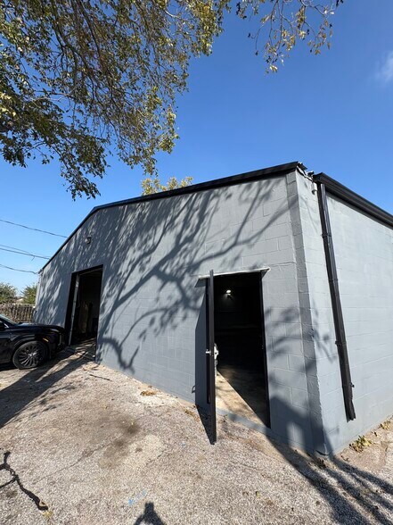 6251 Griggs Rd, Houston, TX à vendre - Photo du bâtiment - Image 3 de 14