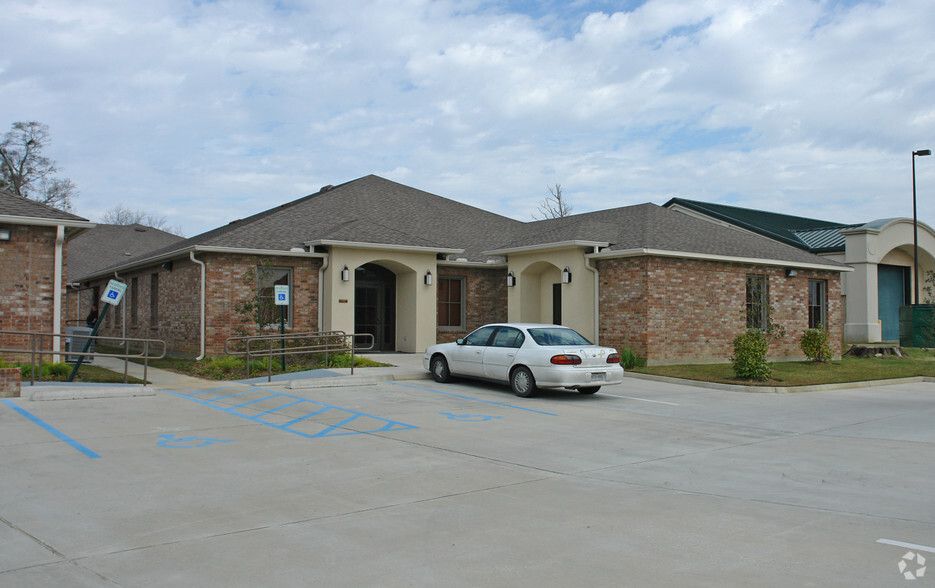 11607 Southfork Ave, Baton Rouge, LA for sale - Primary Photo - Image 1 of 1